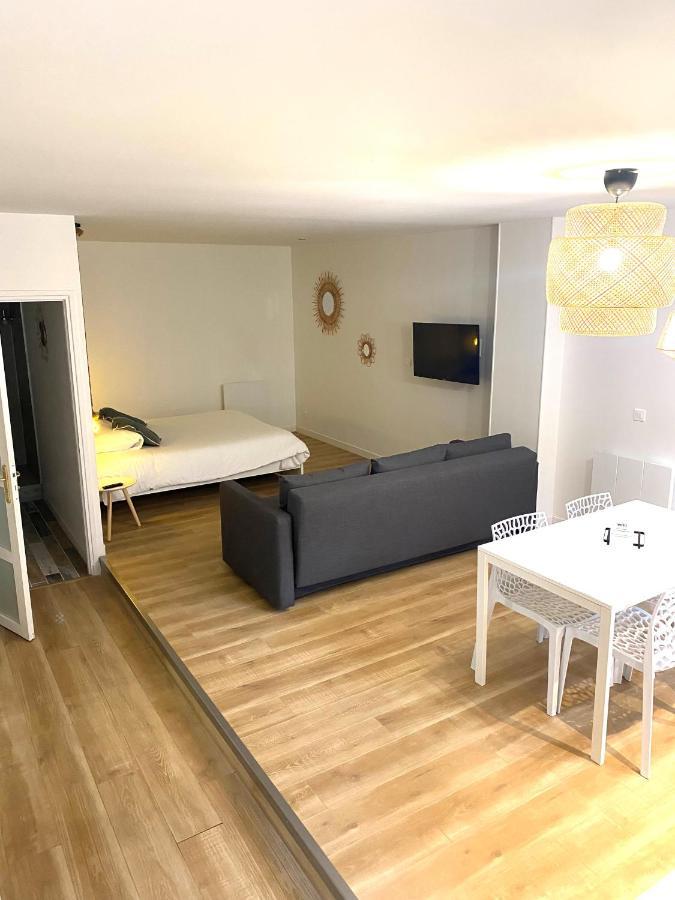 Suite 24 Appart'Hotel-3 Etoiles Льо Крезо Екстериор снимка